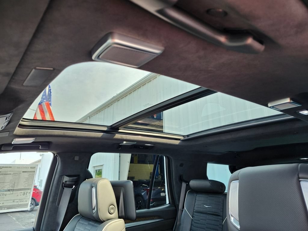 2026 Cadillac Escalade Platinum Sport - Photo 20