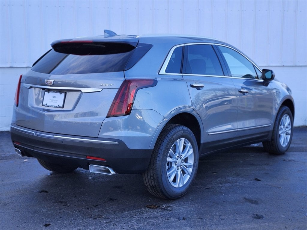New 2026 CADILLAC XT5 Luxury SUV