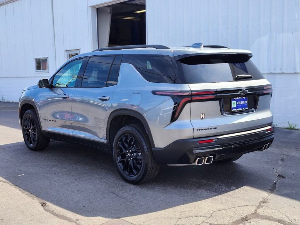 Used 2026 Chevrolet Traverse LT SUV