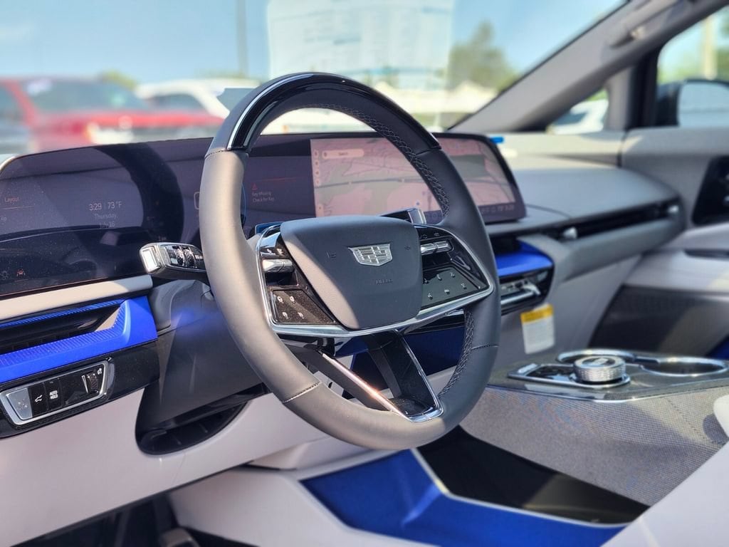 2026 Cadillac OPTIQ Luxury - Photo 17