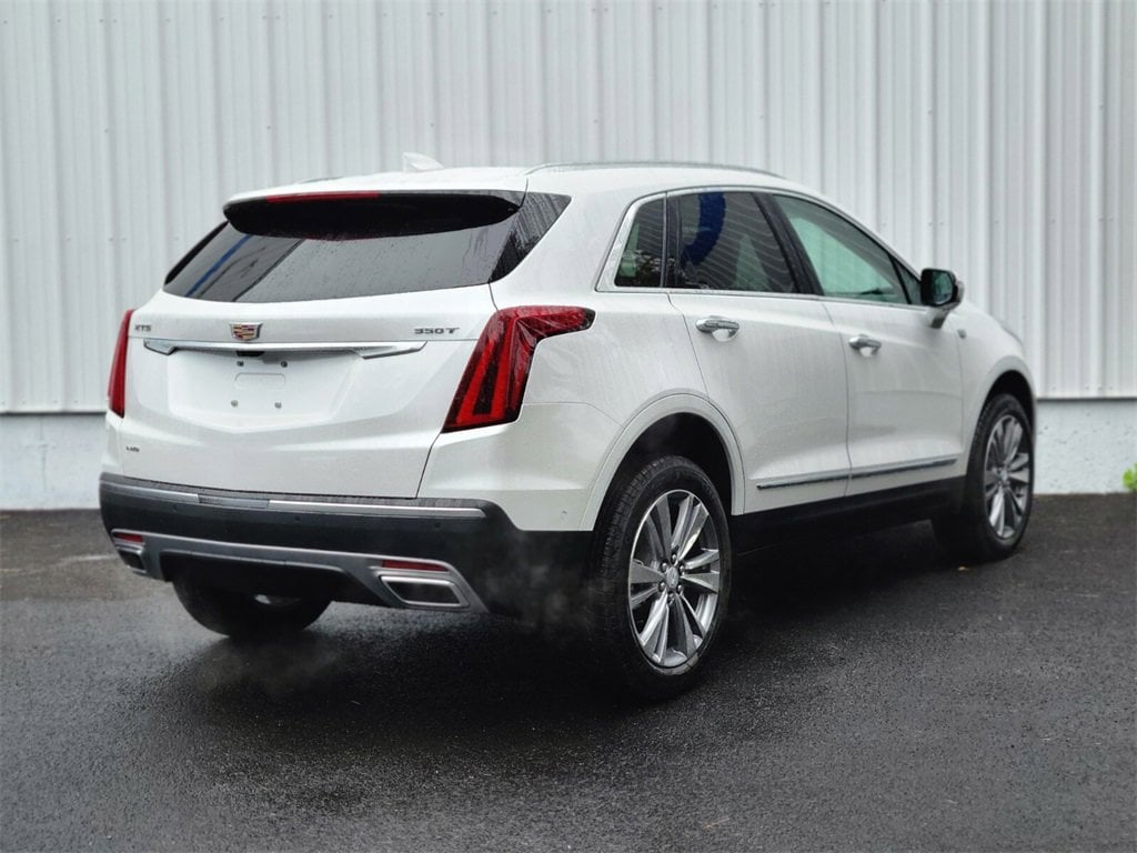 New 2025 CADILLAC XT5 Premium Luxury SUV