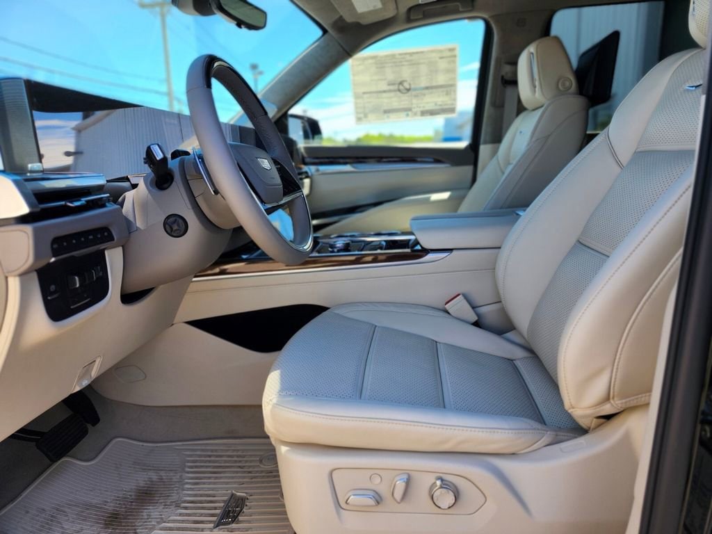 2026 Cadillac Escalade Platinum Sport - Photo 18