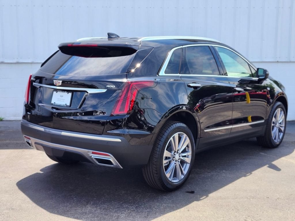 New 2026 CADILLAC XT5 Premium Luxury SUV