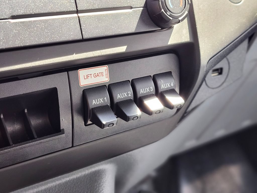 2023 Ford F-650 - Photo 17