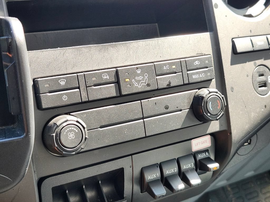 2023 Ford F-650 - Photo 14