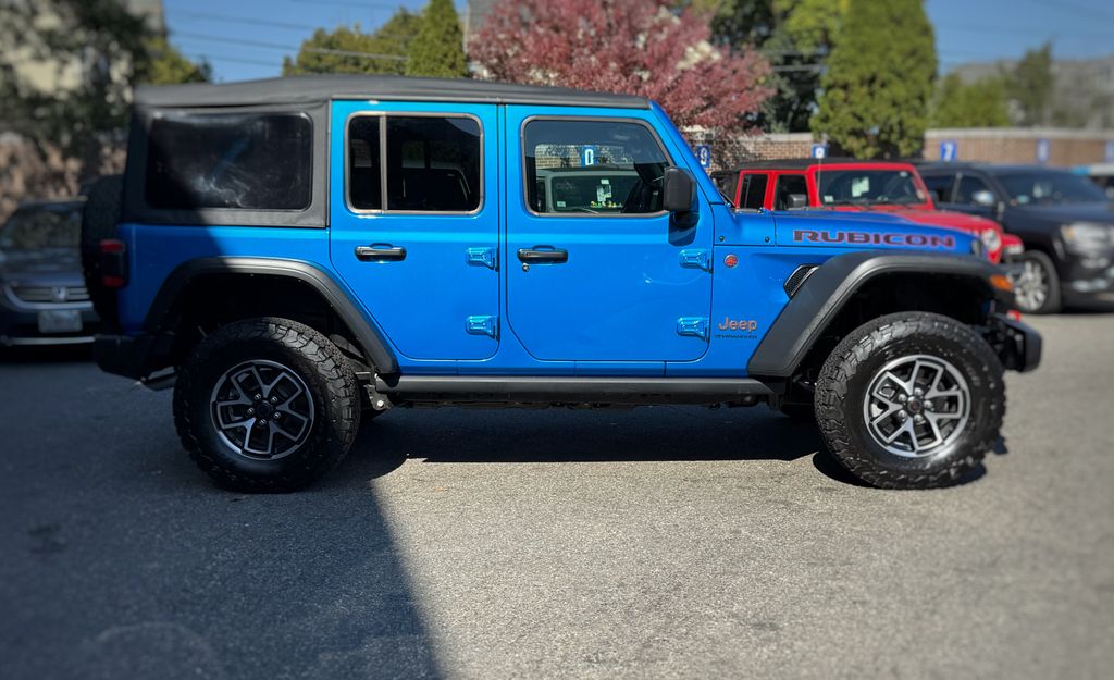 2025 Jeep Wrangler Rubicon photo 2