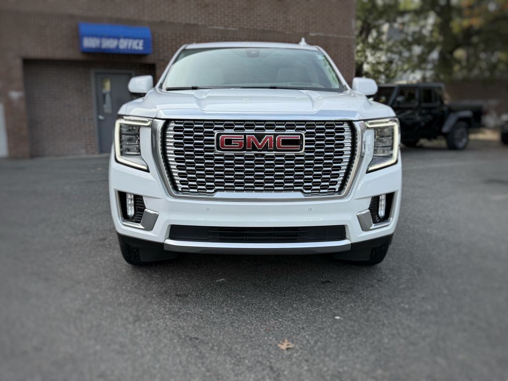 2021 Gmc Yukon Denali photo 2