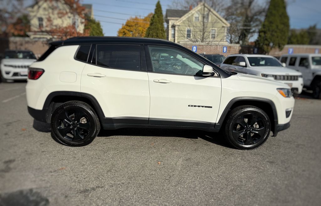 2019 Jeep Compass Altitude photo 2