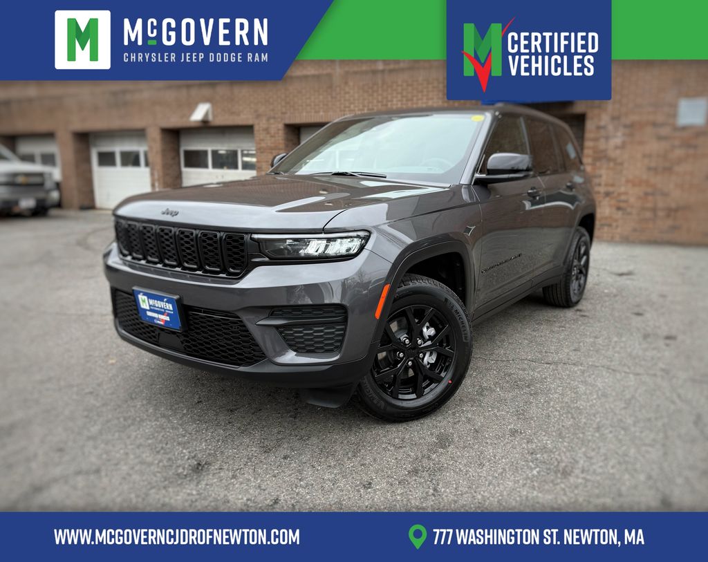 2025 Jeep Grand Cherokee Altitude's photo