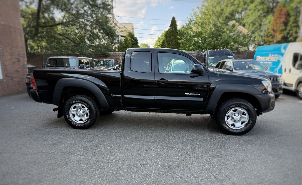 Used 2015 Toyota Tacoma Base Truck