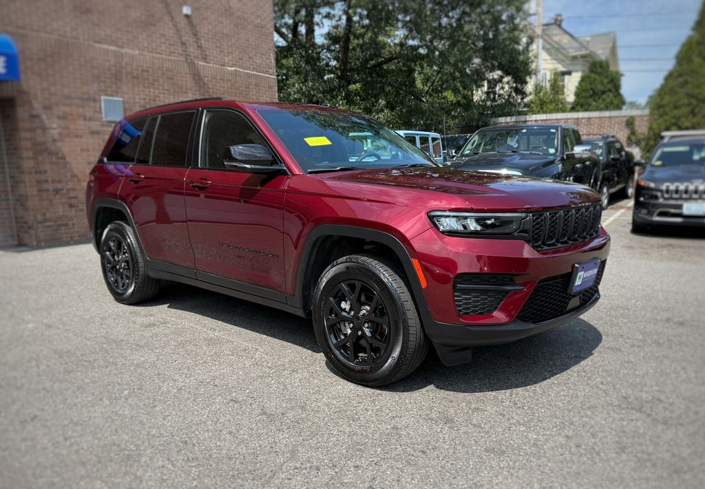Used 2025 Jeep Grand Cherokee Altitude X SUV