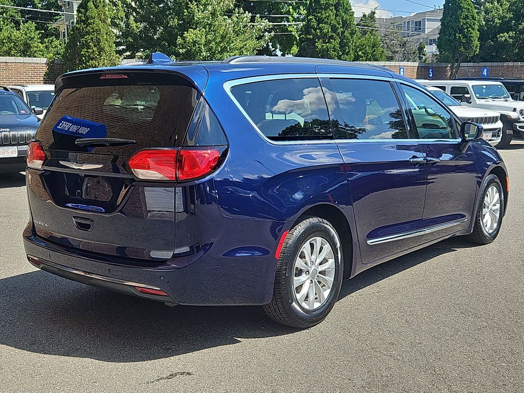 Used 2017 Chrysler Pacifica Touring-L with VIN 2C4RC1BG2HR539350 for sale in Newton, MA