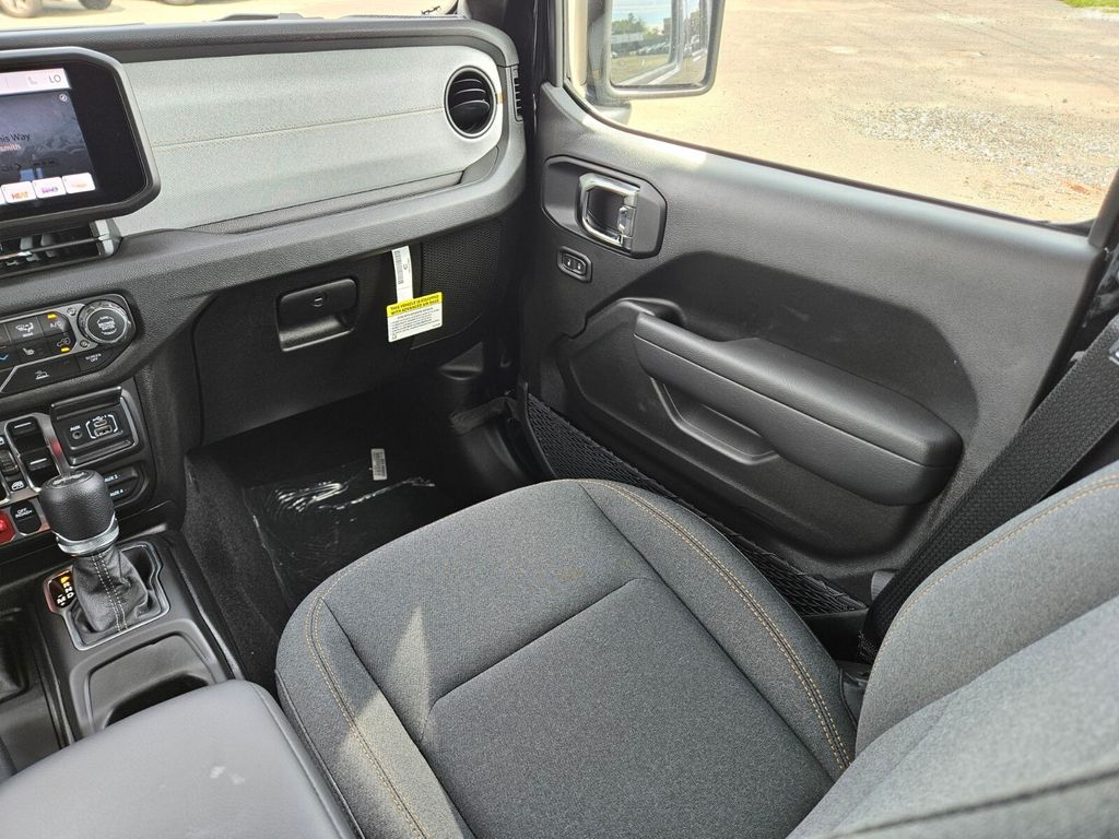 View 16