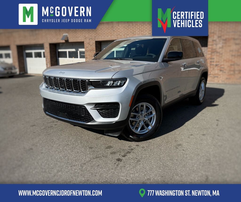New 2026 Jeep Grand Cherokee Laredo Sport Utility