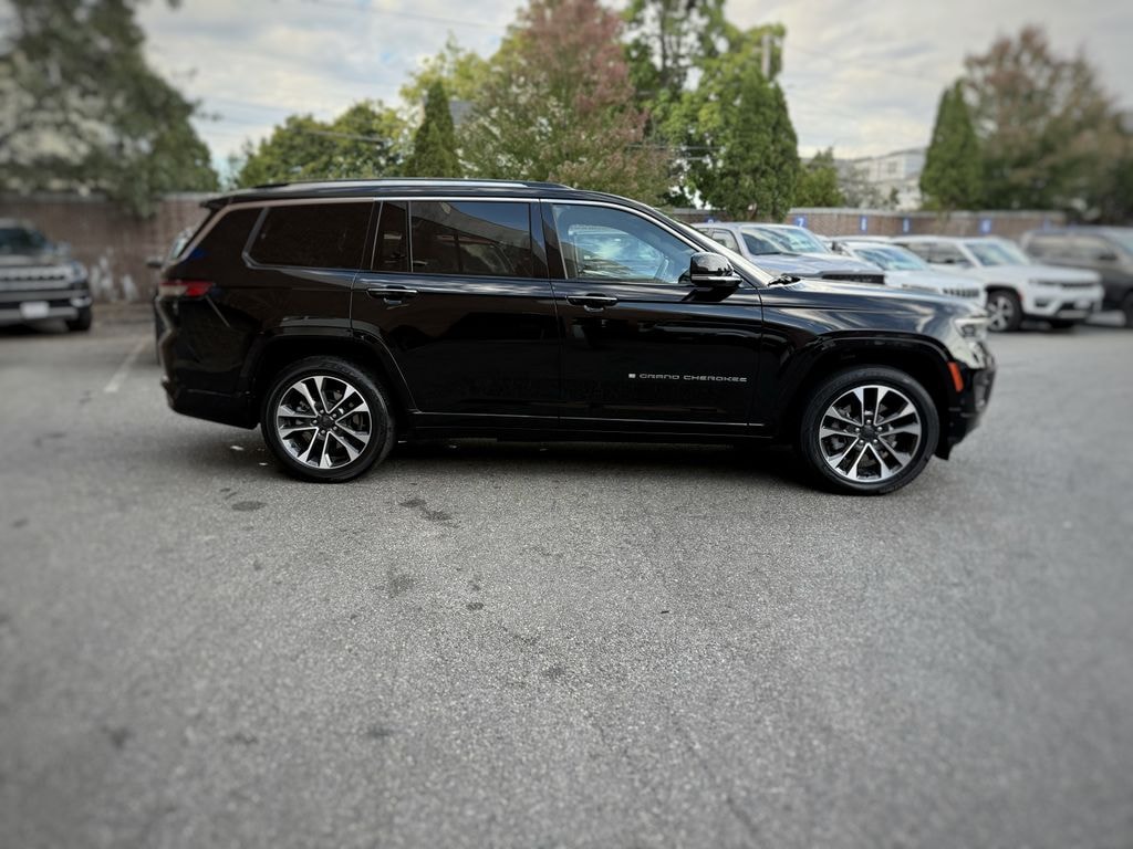 Used 2022 Jeep Grand Cherokee L Overland SUV