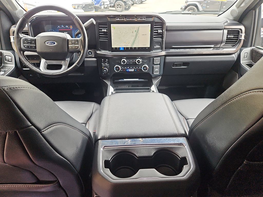 2023 Ford F-250 photo 2