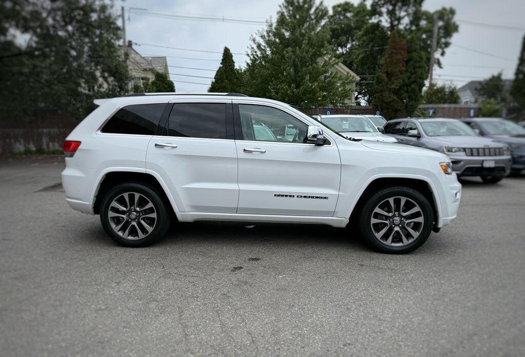 Used 2018 Jeep Grand Cherokee Overland SUV