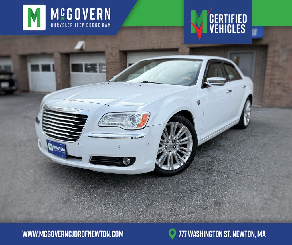 2013 Chrysler 300 C's photo