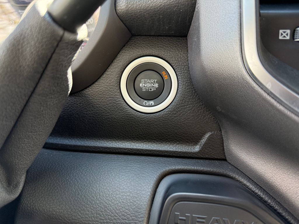 2025 RAM 2500 Big Horn - Photo 9