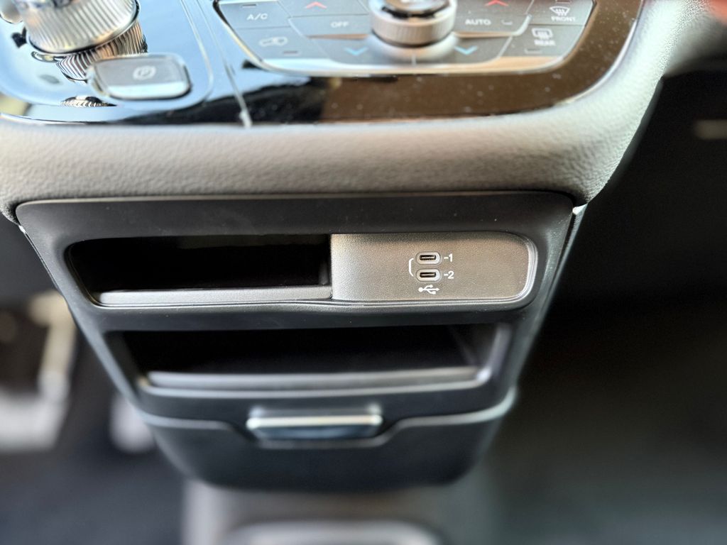 2026 Chrysler Pacifica Select - Photo 26