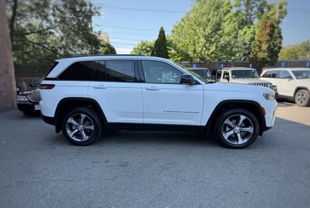 New 2026 Jeep Grand Cherokee Limited Sport Utility