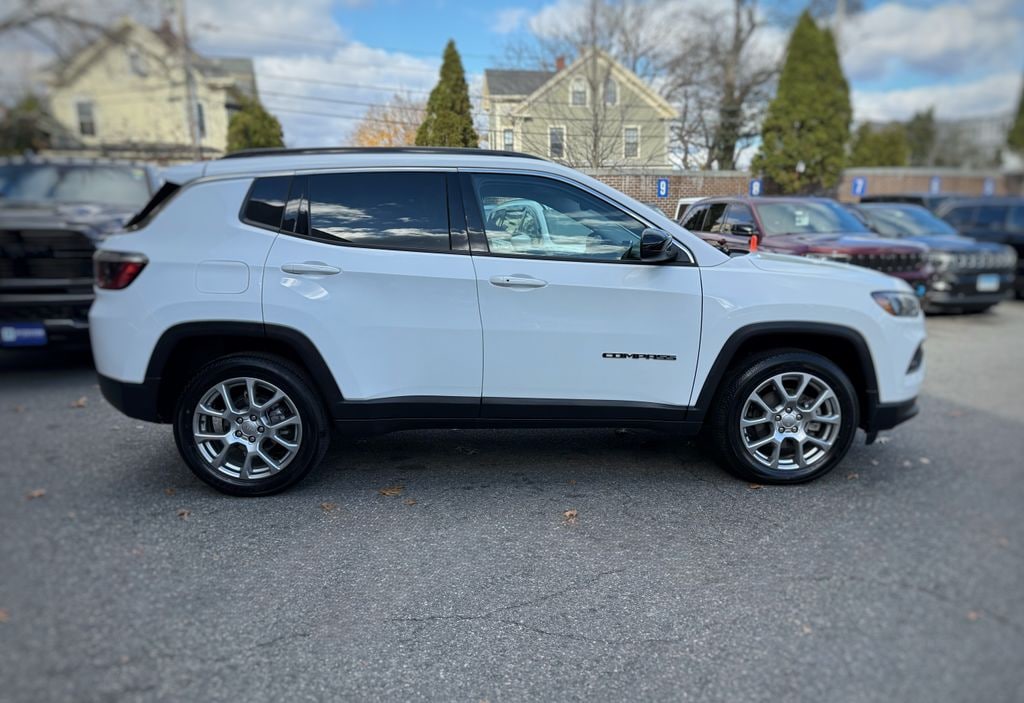 Used 2022 Jeep Compass Latitude Lux SUV