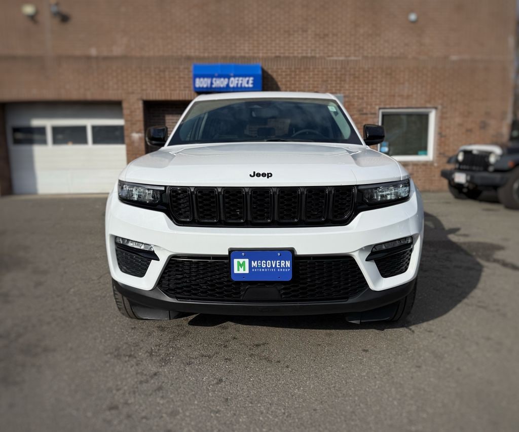 Used 2023 Jeep Grand Cherokee Limited SUV