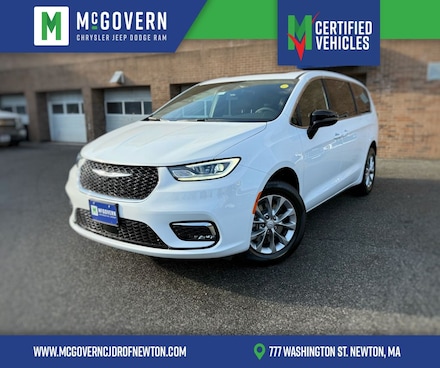 2026 Chrysler Pacifica Select Passenger Van