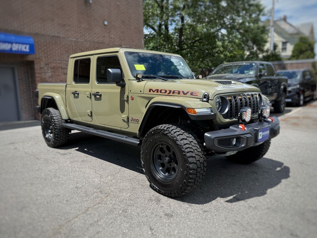 Used 2025 Jeep Gladiator Mojave Truck