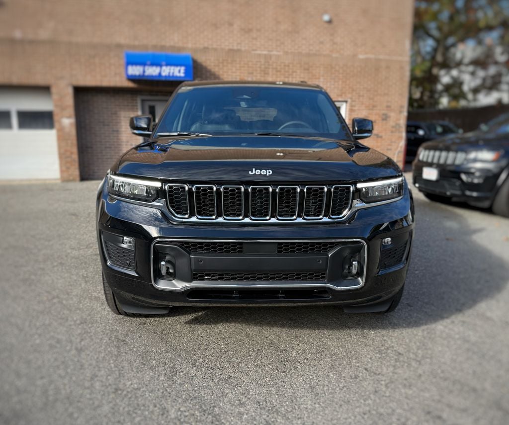 New 2025 Jeep Grand Cherokee L Overland Sport Utility
