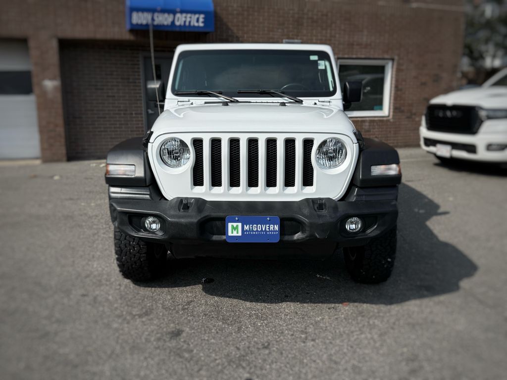 2019 Jeep Wrangler Sport S photo 2