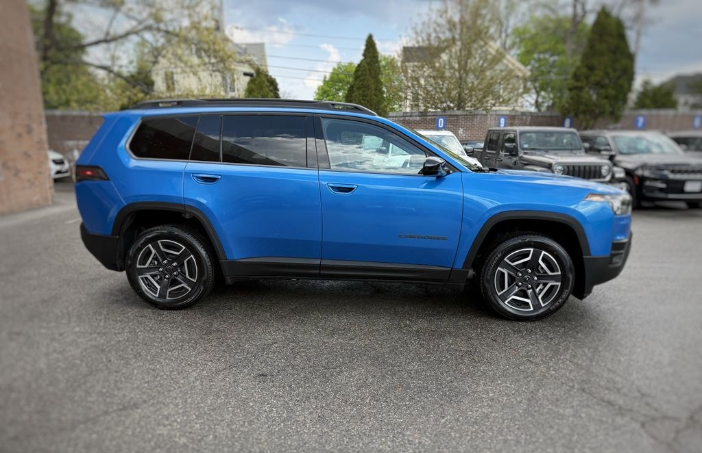 New 2026 Jeep Cherokee Laredo Sport Utility