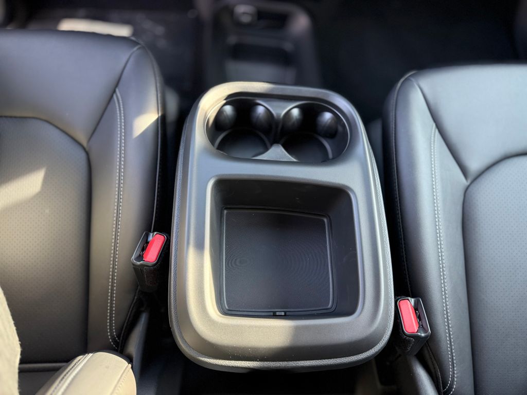 2026 Chrysler Pacifica Select - Photo 22