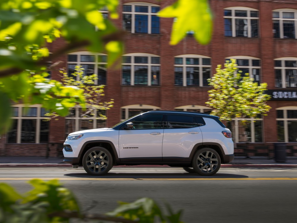  Jeep Compass driving through town
