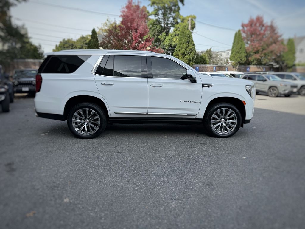 2021 Gmc Yukon Denali photo 4