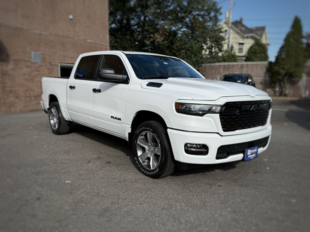 2025 Ram 1500 Tradesman photo 2