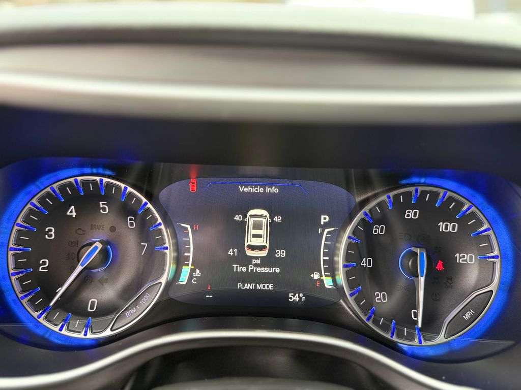 2026 Chrysler Pacifica Select - Photo 17