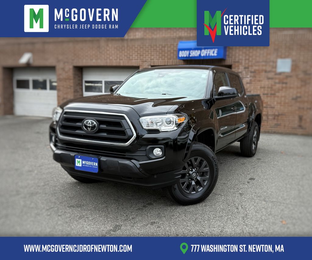 2021 Toyota Tacoma SR5's photo