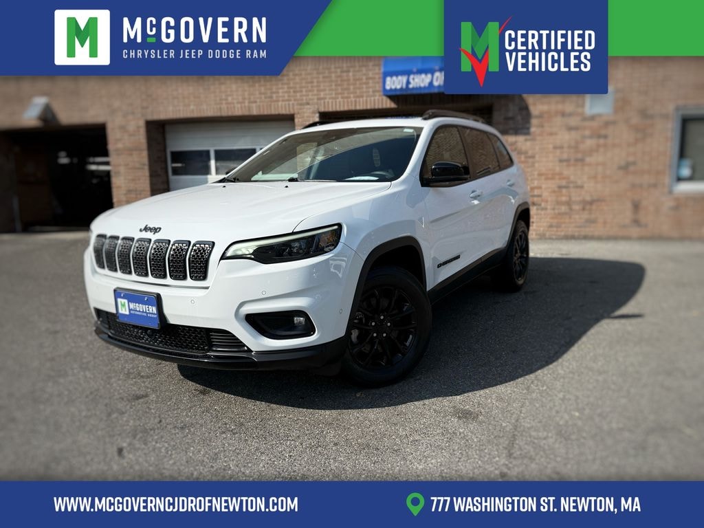 Used 2023 Jeep Cherokee Altitude SUV