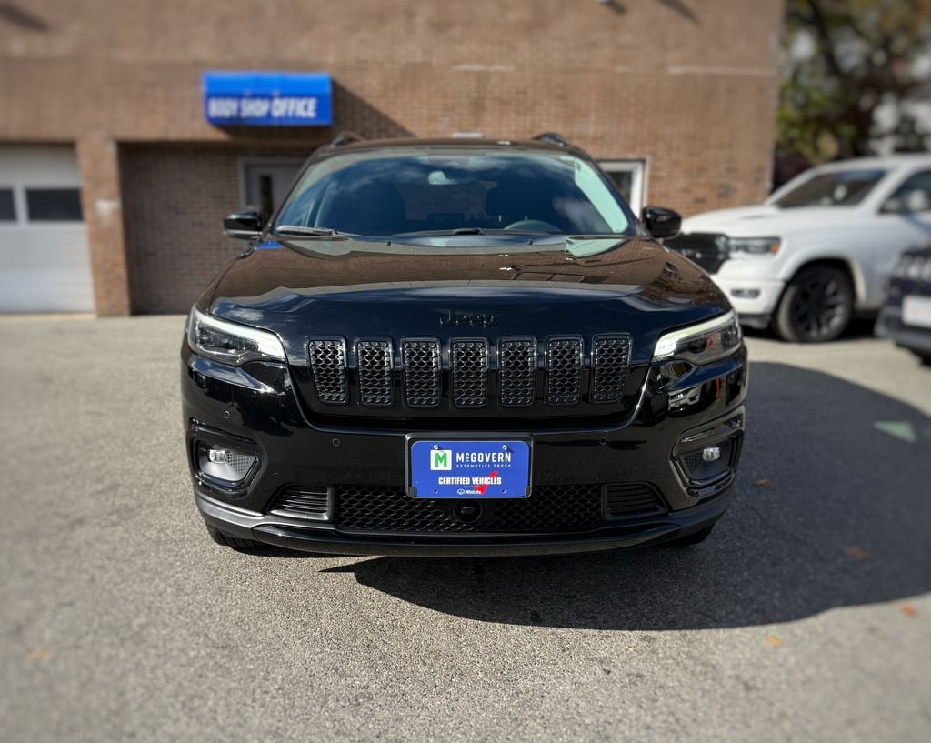 Used 2023 Jeep Cherokee Altitude SUV