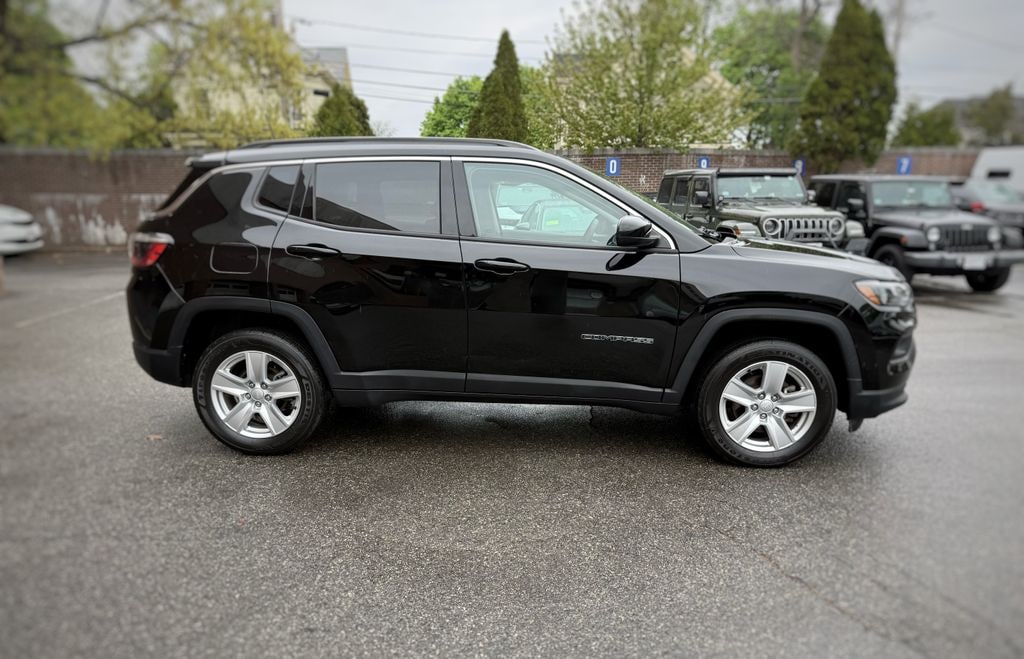 Used 2022 Jeep Compass Latitude SUV