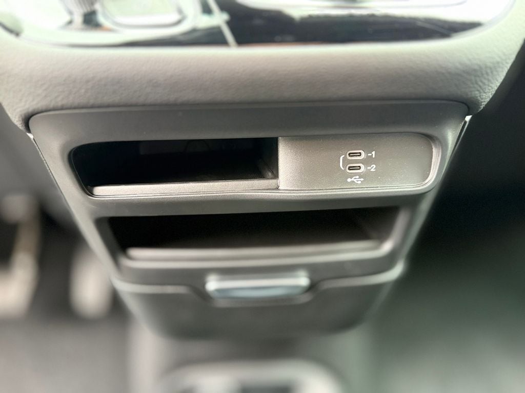 2026 Chrysler Pacifica Select - Photo 25