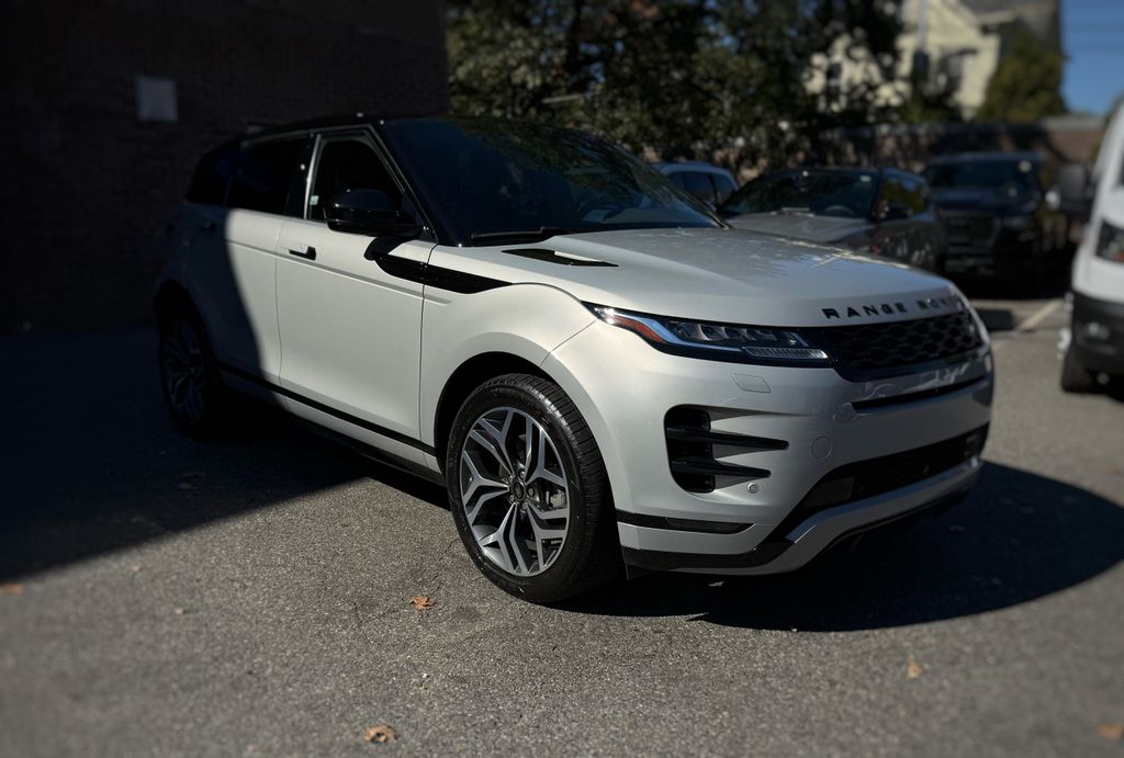 2022 Land Rover Range Rover Evoque R-Dynamic S photo 3