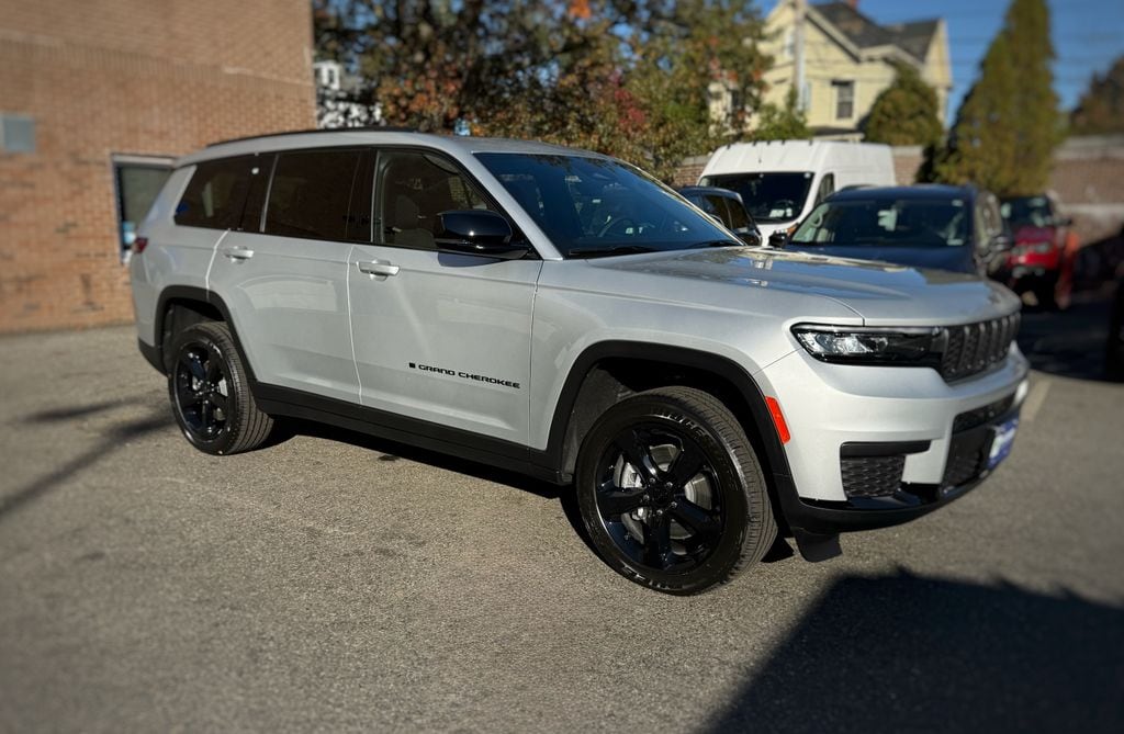 New 2025 Jeep Grand Cherokee L Altitude X Sport Utility