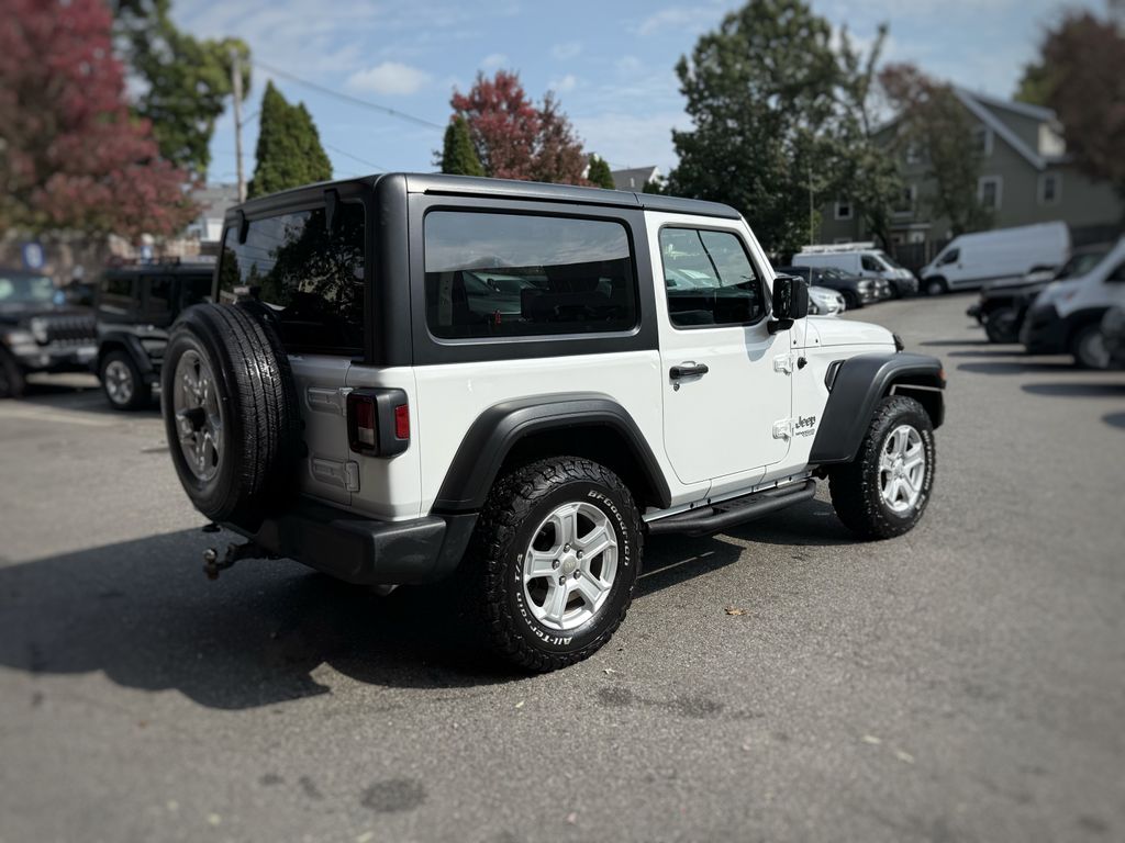2019 Jeep Wrangler Sport S photo 4