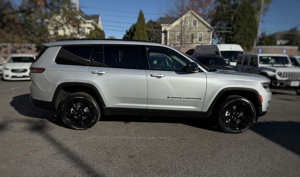 New 2025 Jeep Grand Cherokee L Altitude X Sport Utility