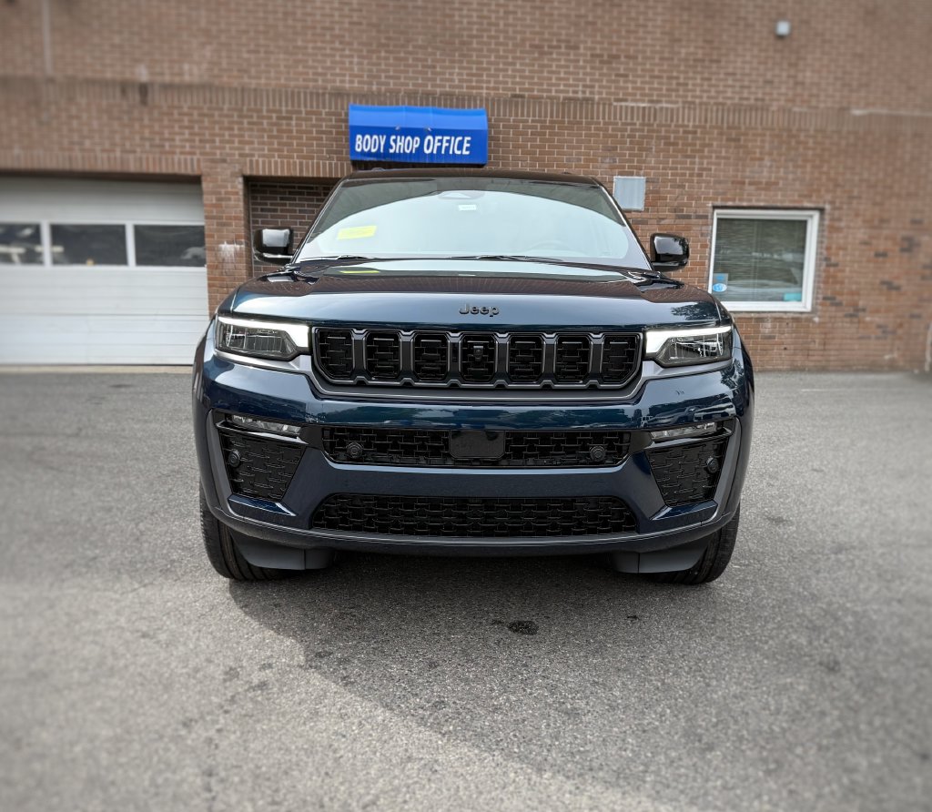 New 2027 Jeep Grand Cherokee Summit Sport Utility