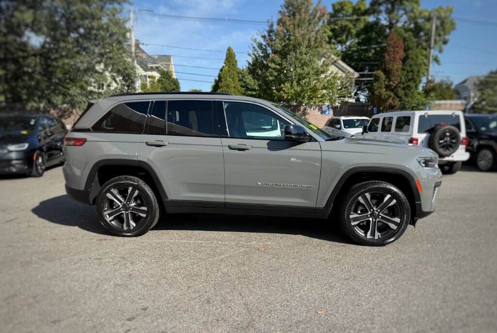 New 2027 Jeep Grand Cherokee Limited Sport Utility