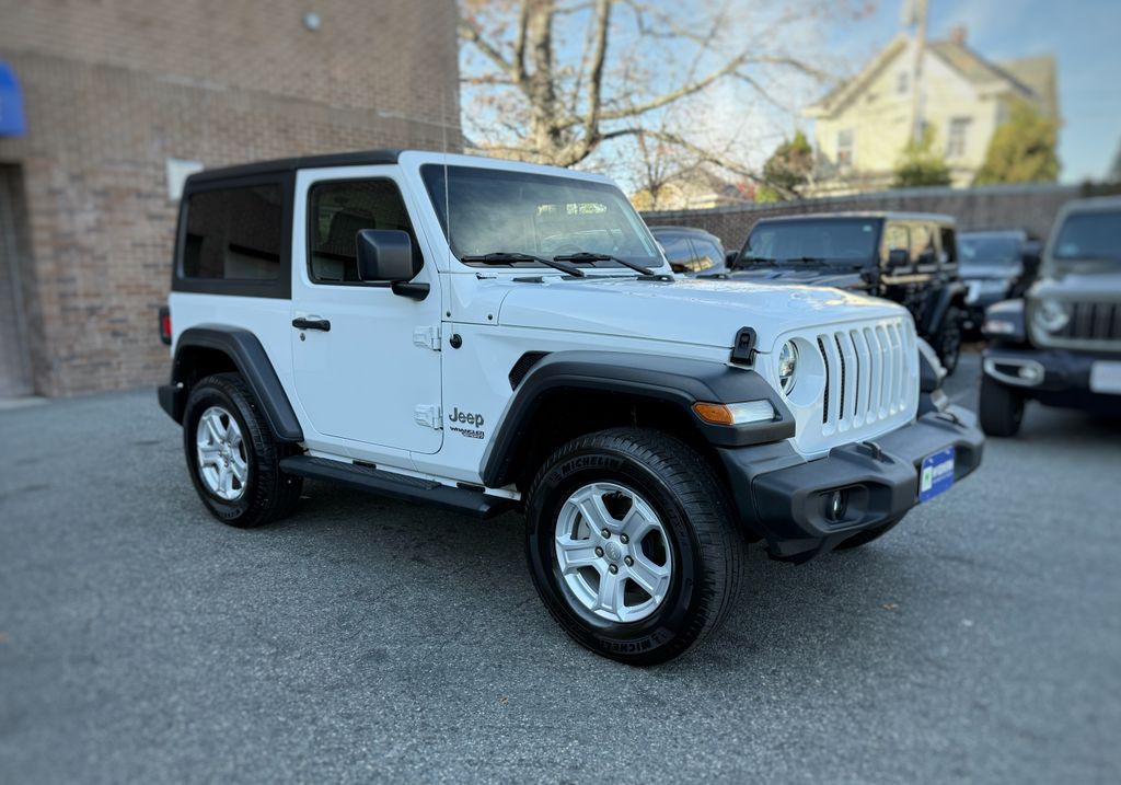 2020 Jeep Wrangler Sport S photo 3