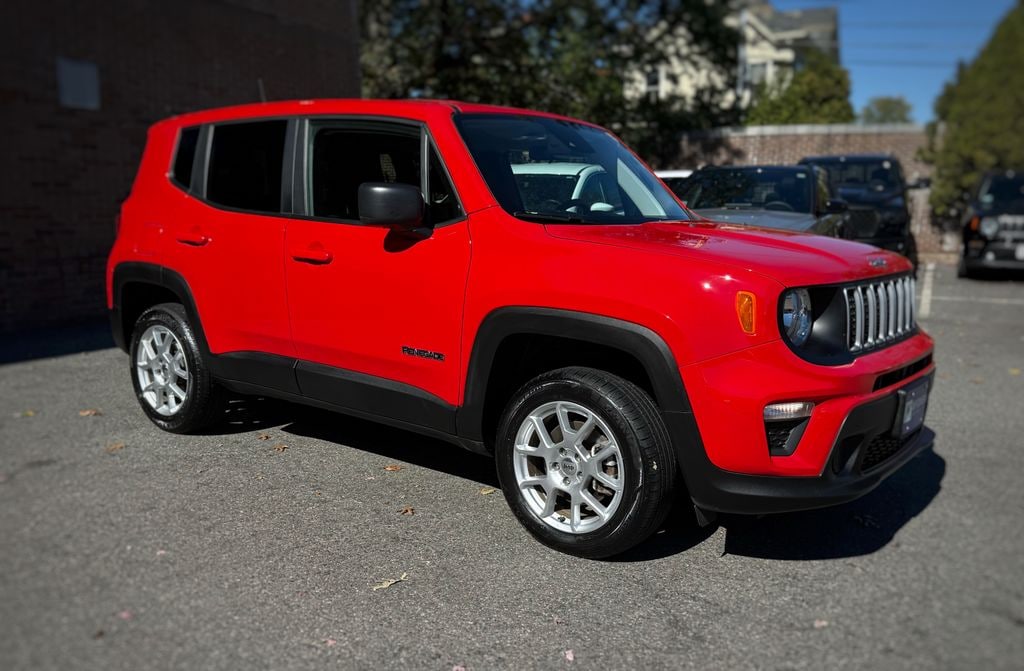 Used 2023 Jeep Renegade Latitude SUV